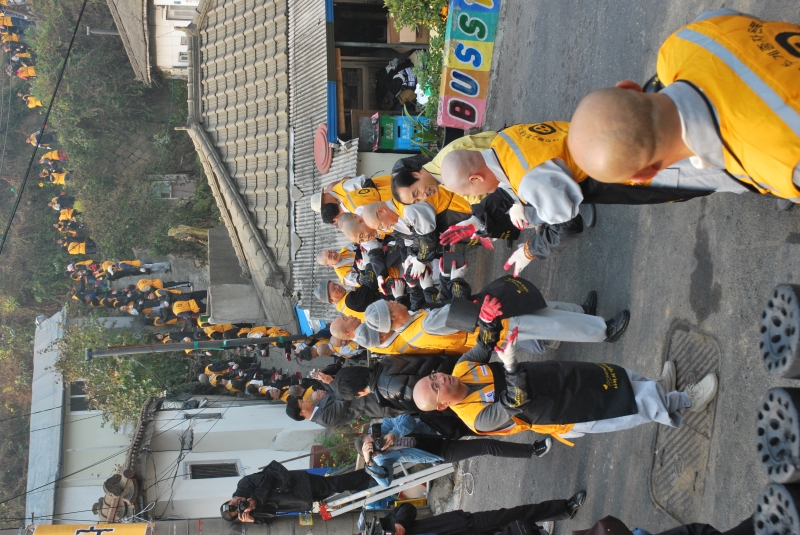 2010.11.05_연탄 쌀나누기 (13)